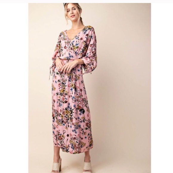 RESTOCKED! 5⭐️ BESTSELLER HAYDEN FLORAL DRESS - Picture 5 of 8